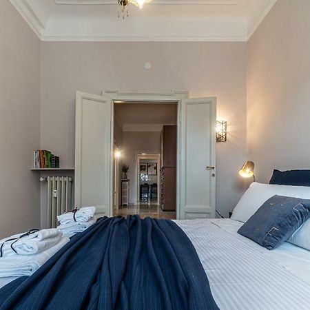 ミラノJoivy Sophisticated 3-Bed Flat With Deskアパートメント エクステリア 写真