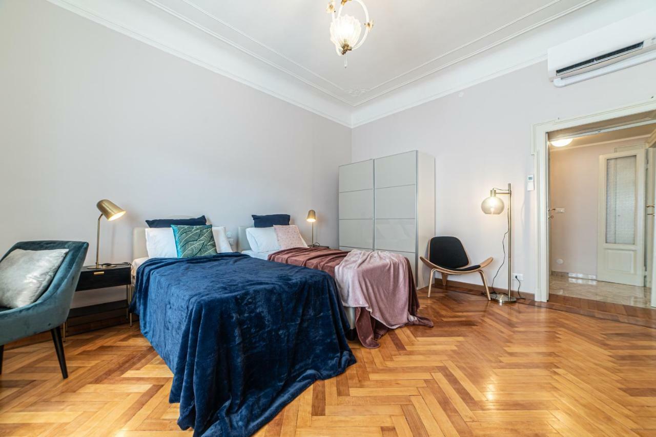 ミラノJoivy Sophisticated 3-Bed Flat With Deskアパートメント エクステリア 写真